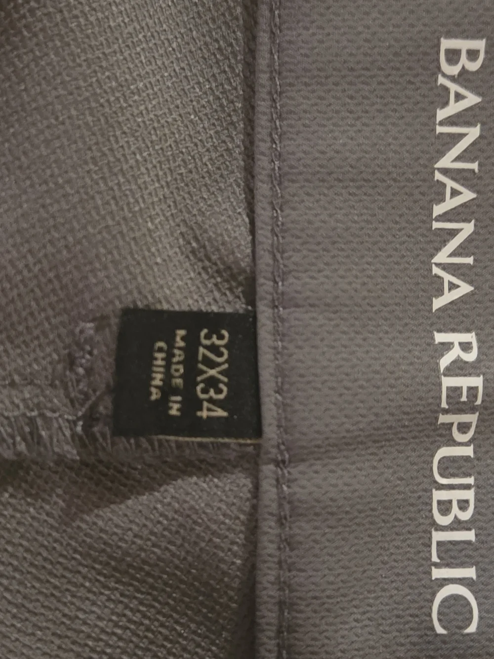 Banana Republic Men's Flat Front Slim Fit Pants With Stretch Wicking Gray (T637)